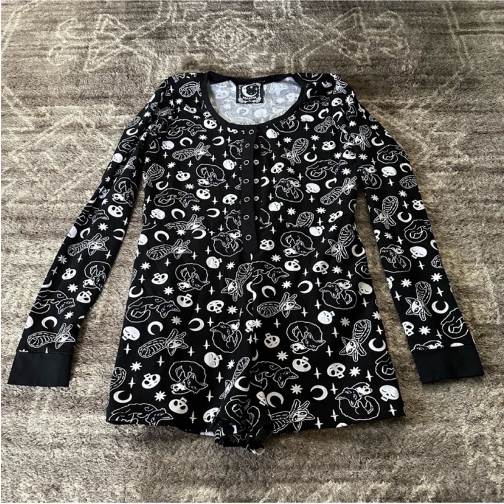 KILLSTAR Purr Off Playsuit Romper Gothic Cats Skulls - Picture 4 of 10